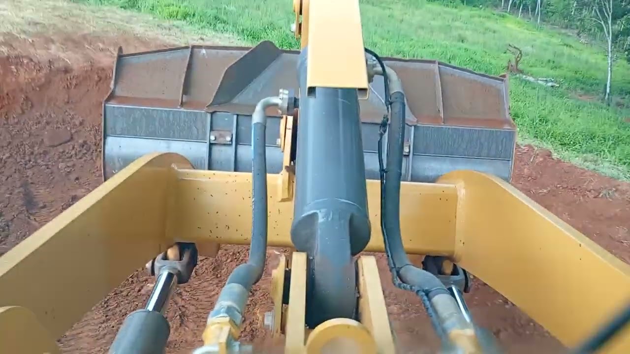 Terraplenagem parte 1 muitas pedras grandes