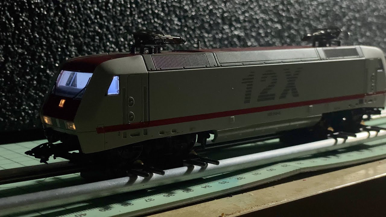 Digitalisierung Märklin 12X/BR128 (3438)  10 Lichtfunktionen