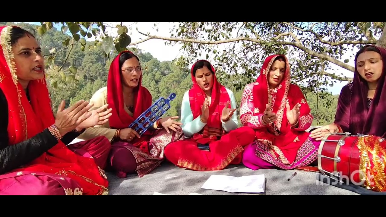 🌺🌺नदिया रुड़दे आए हो, दो फूल वृंदावन दे 💐❤️❤️❤️ #pahadifolkmusic #himachaliculture #hamirpurladies 