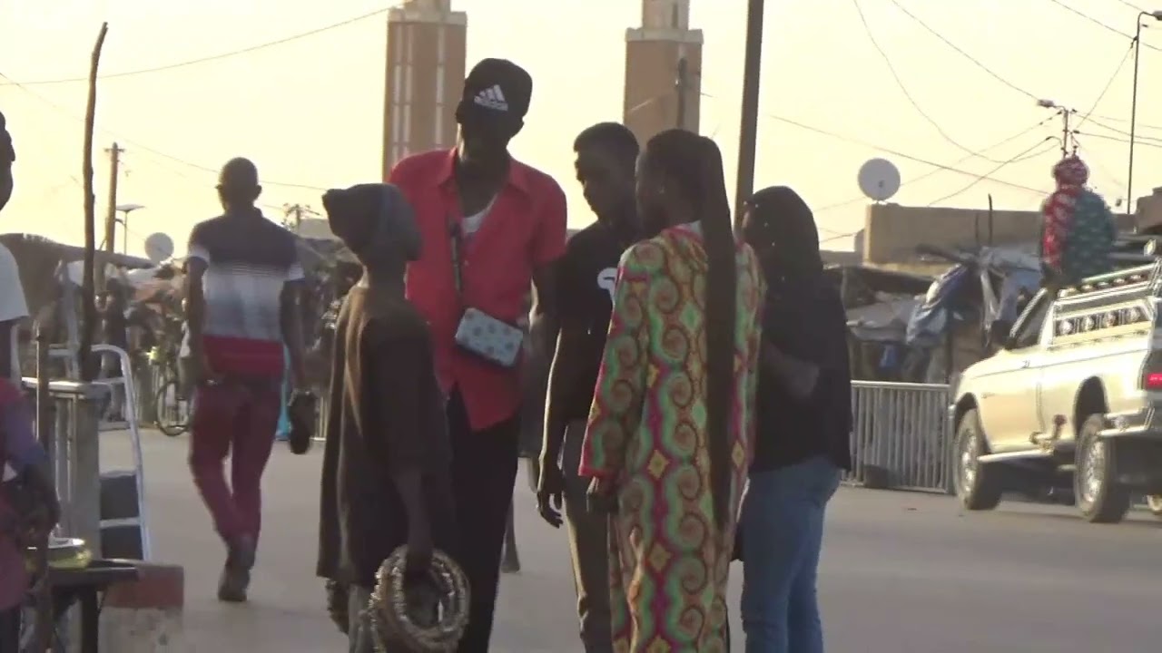 Camerra cachée au marché de ndioum