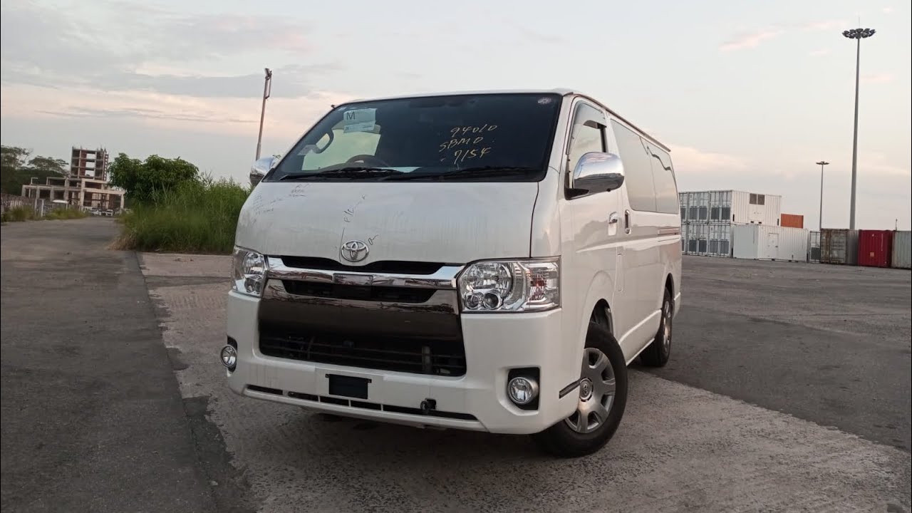 Hiace 2019 Super GL 50th Anniversary in Pearl white TRH 200 LED projection Head lamp