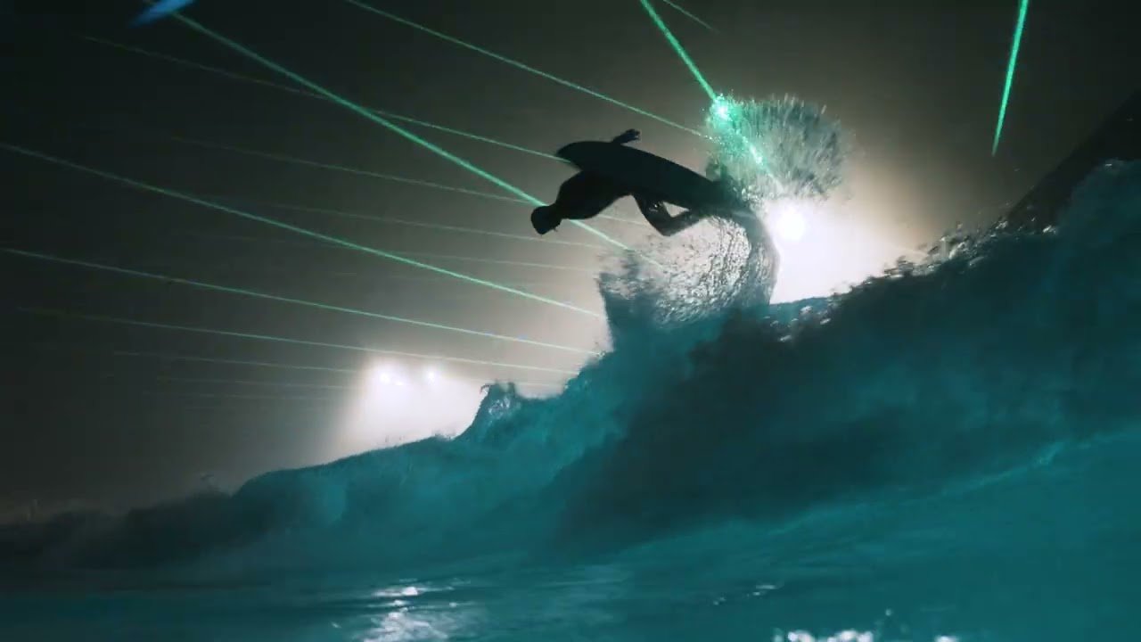 ⚡Laser Surfing in Munich with Chippa Wilson, William Aliotti & Brendon Gibbens at o2 SURFTOWN MUC