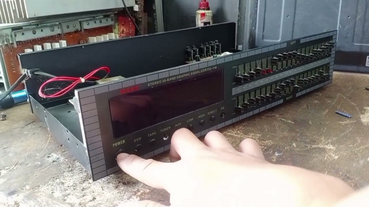 EQUALIZER NO POWER.
