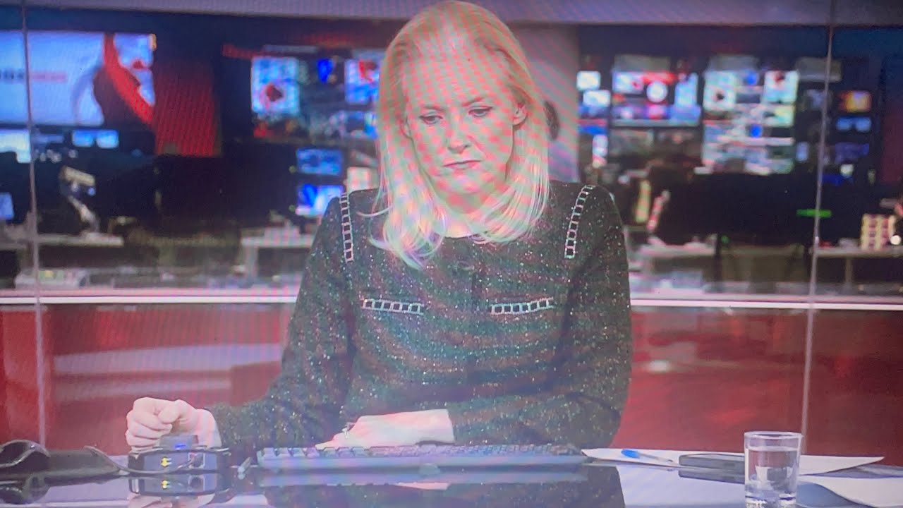 BBC News 20:00PM Headlines and intro Sunday 1st February 2026