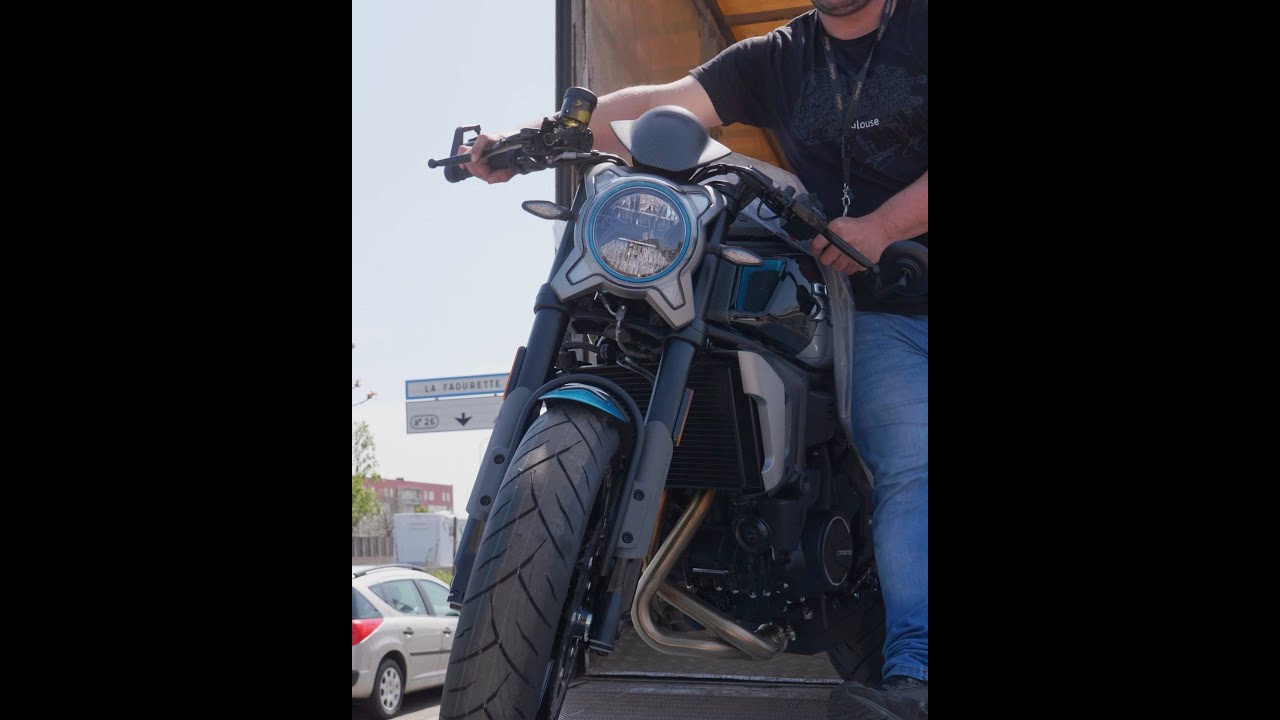 Livraison sp&eacute;ciale chez GeoRide 🏍