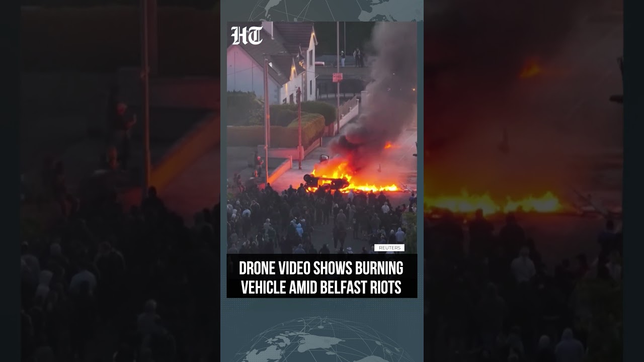 Беспорядки в Белфасте усиливаются: дрон заснял дым, пожары и полицейские блокпосты