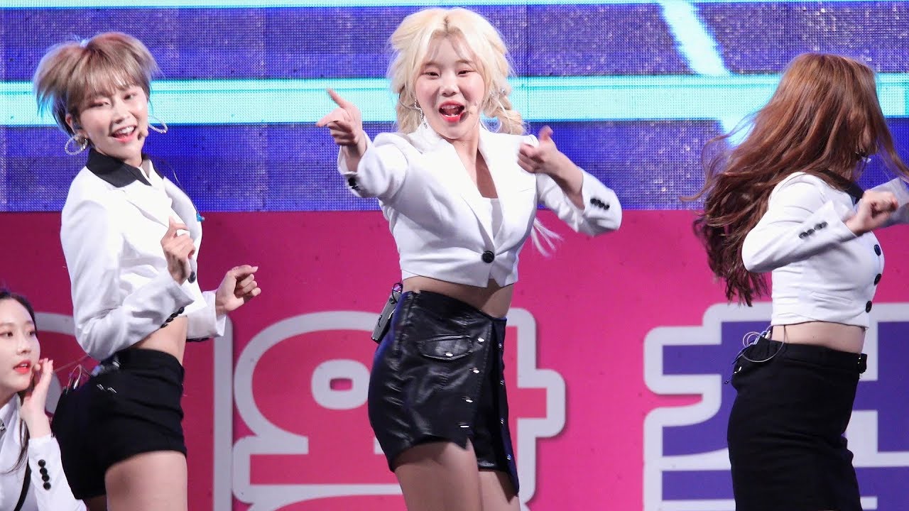 180505 모모랜드 (MOMOLAND) '어마어마해' 주이 직캠 @의왕 철도 축제 4K Fancam by -wA-