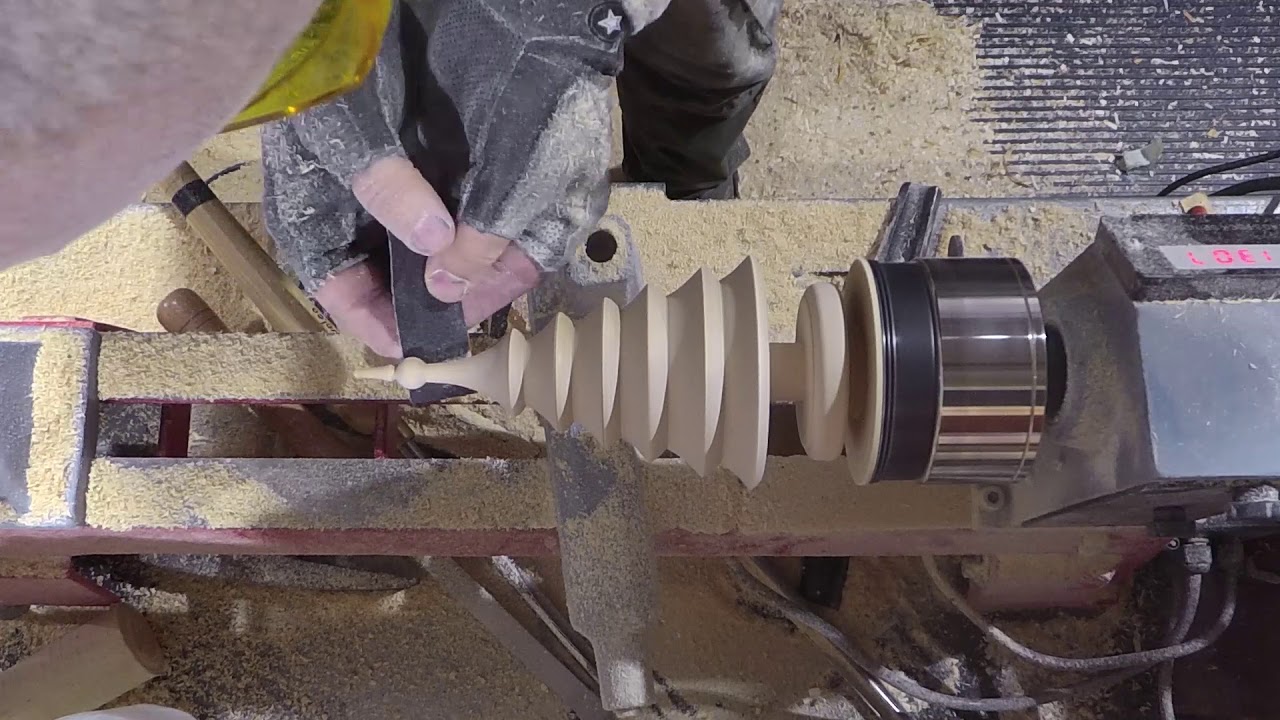 Christmas Tree on the lathe... (Woodturning)