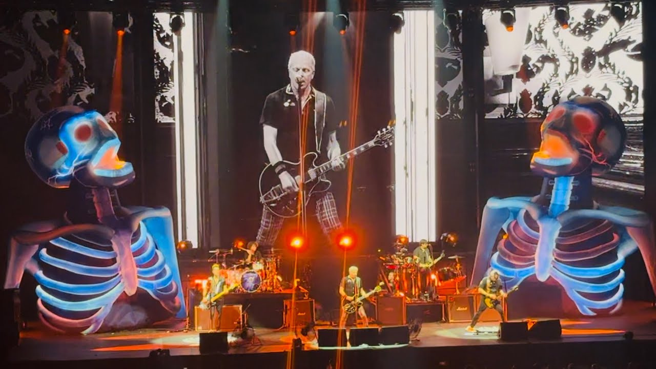 The Offspring - Gotta Get Away + Drum Solo (LIVE Madrid 2025 Palacio Vistalegre Arena)