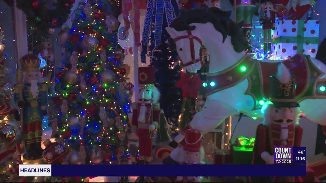 'Candy Cane House' brings holiday cheer to Southern Nevada