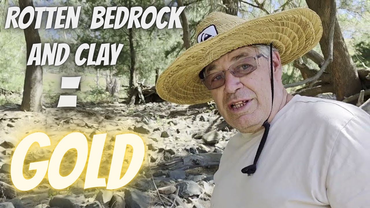 Прекрасное летнее золотое покрытие в тени.