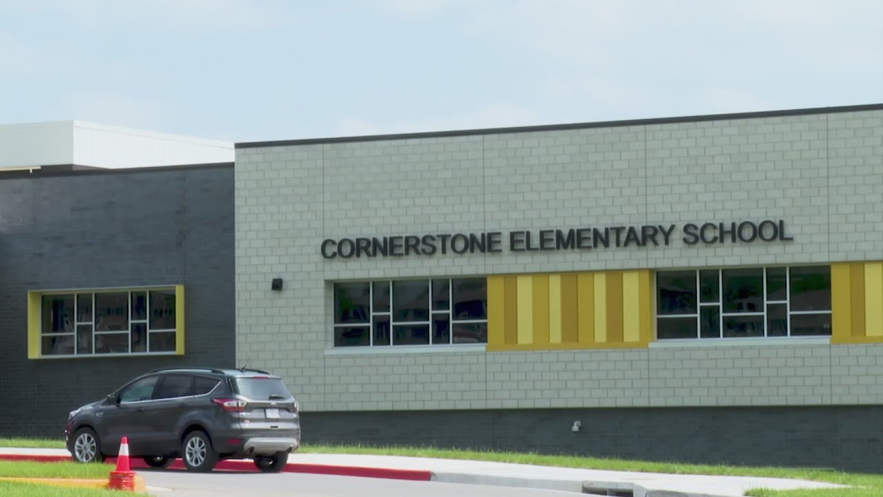 Excelsior Springs school employee under investigation