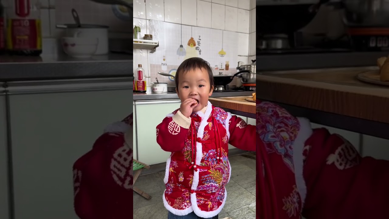 降温了，经历了一番斗争，终于把暖气烧上了，农村的温度，不会太热也不算冷，对于孩子来说温度刚刚好。#平淡治愈的乡村生活 #降温了大家注意保暖 #农村孩子的童年 @DOU+上热门 @DOU+小助手