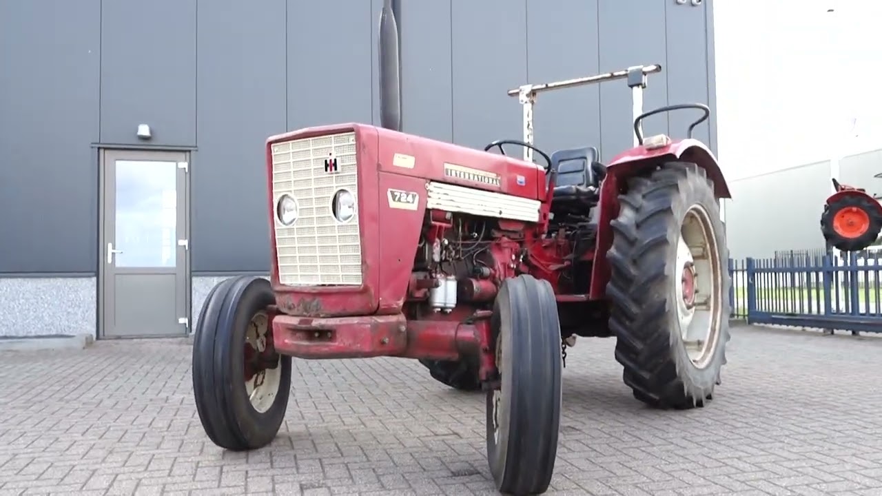 International 724 2wd / 2509 Draaiuren / Stuurbekrachtiging