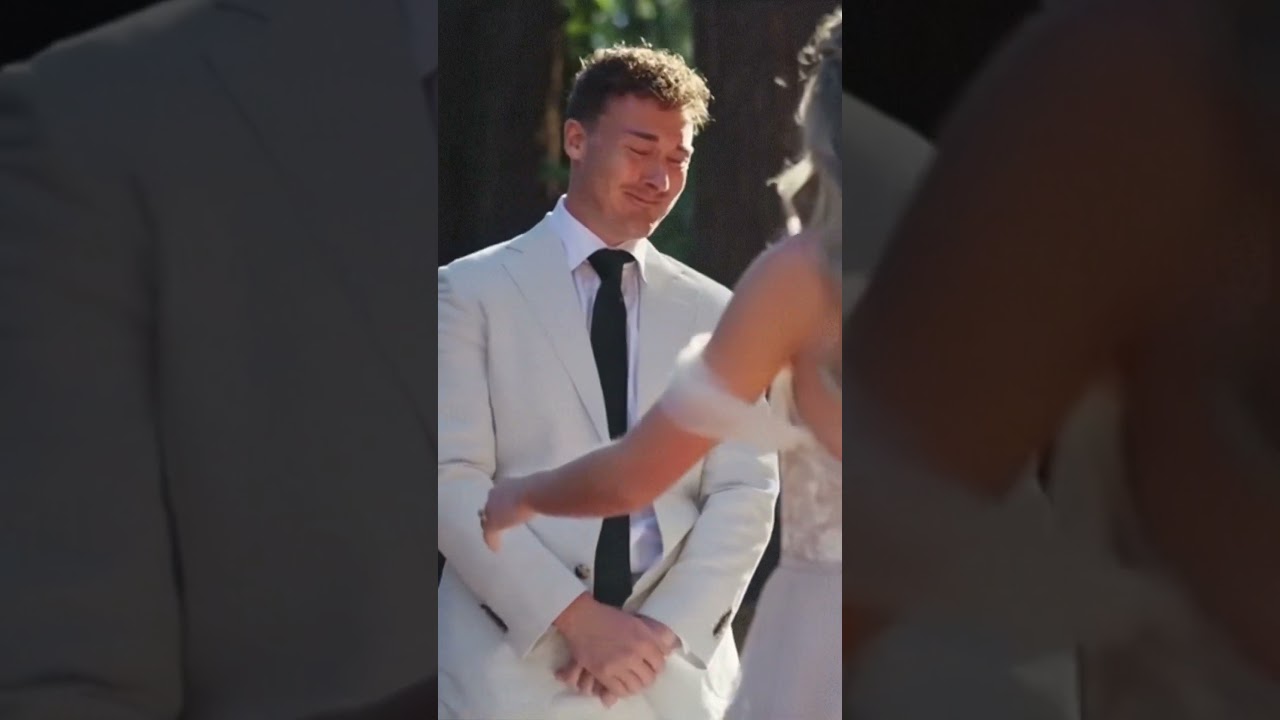 The perfect wedding song&hellip; &ldquo;lucky me&rdquo; out now 💍 #wedding #weddingsong #bride #groom