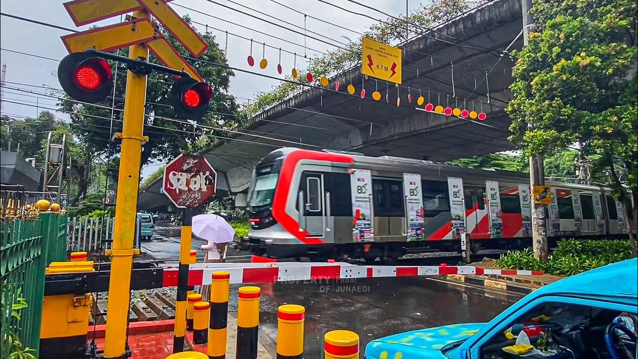 RAILROAD CROSSING INDONESIA!! Perlintasan Kereta Api JPL 17 Duren Kalibata | NIPPON SIGNAL