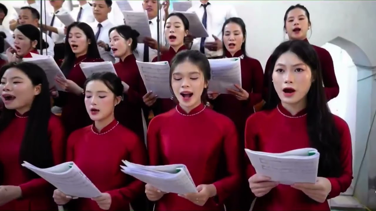 Liên khúc CHÚA ĐÃ CHIẾM HỮU CON (Lm. Giang Tâm) - CẢM MẾN HỒNG ÂN (Lm. Kim Long)