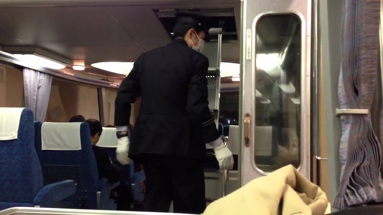 ロマンスカーLSE、運転士が２階運転席に搭乗