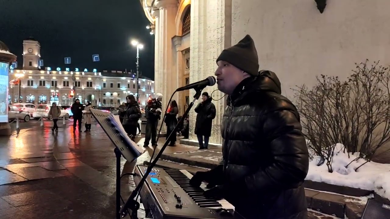 ИВАН ГАРД ВЫСТУПАЕТ НА ПЛОЩАДИ ВОССТАНИЯ