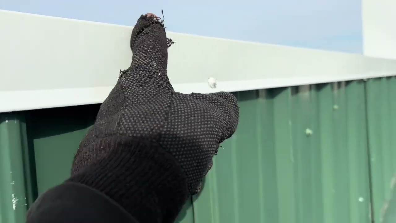 metal roof and gutter repairs