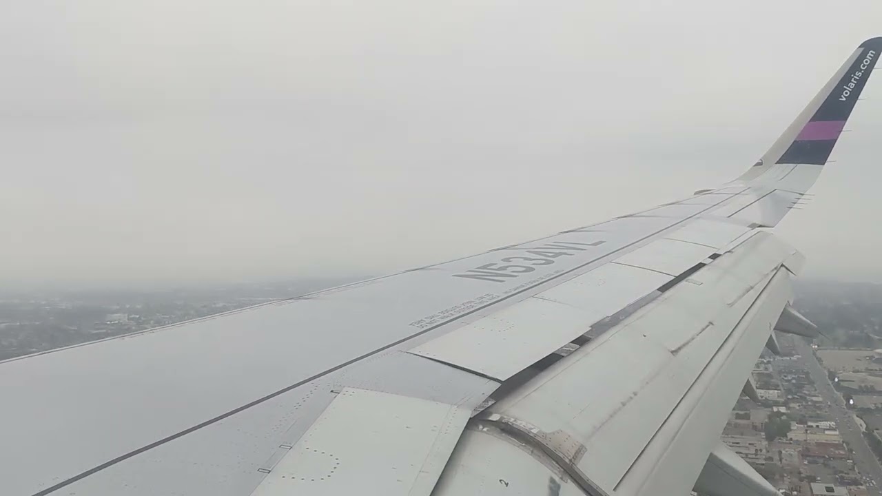 Descenso y aterrizaje de Volaris A321 en Aeropuerto Internacional LAX.