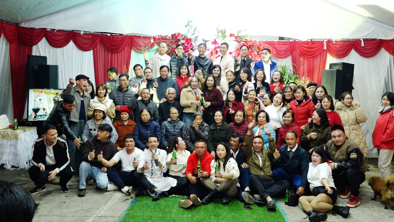 TIỆC TẤT NIÊN - XÓM PHONG QUANG