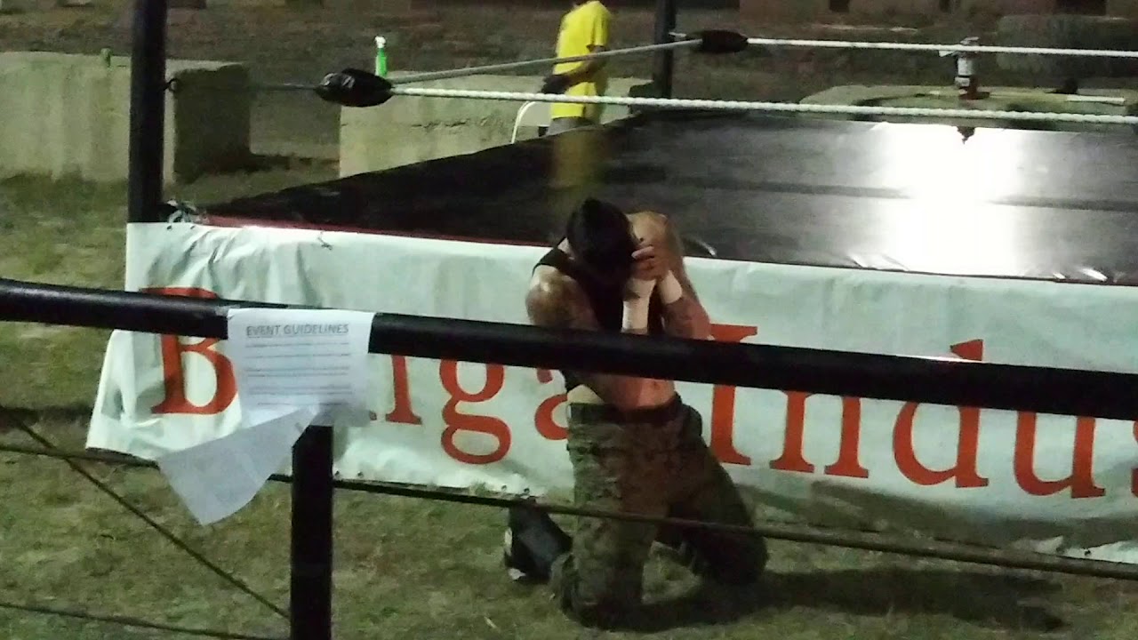 Tommy Vendetta vs Jimmy Lloyd