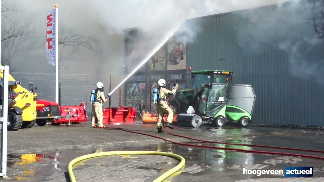 Grote brand bij industriebedrijf aan de Stephensonstraat | Hoogeveen Actueel