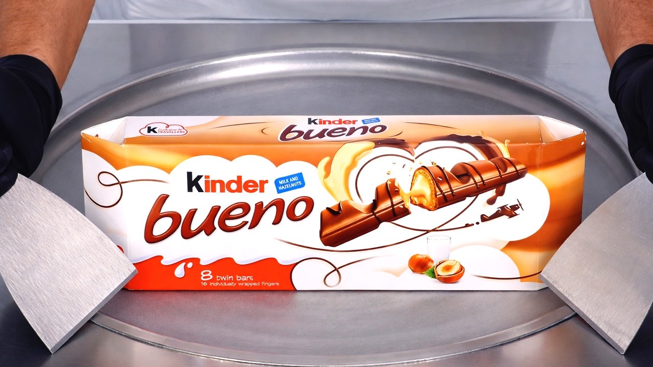 Kinder Bueno - Ice Cream Rolls | ASMR