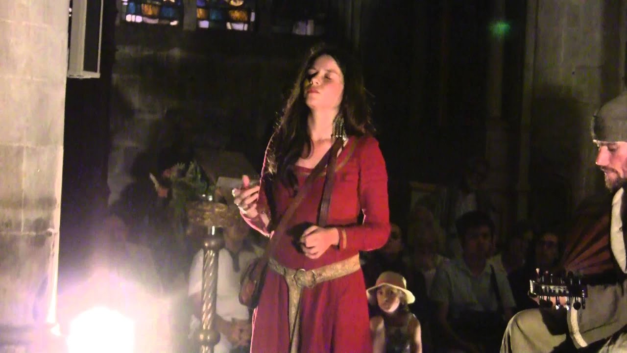 Dayazell. "Yes Siretzi" (chant traditionnel arménien)