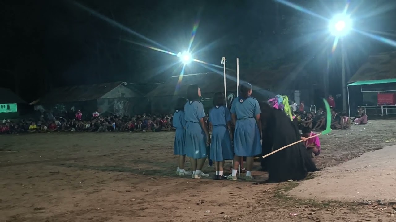 การแสดงรอบกองไฟ รร. บ้านเก่าน้อยหนองเส็งหินลาด สพป. มหาสารคาม เขต 1