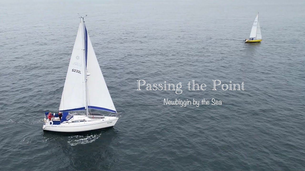 Newbiggin by the Sea. Sailing past the Point