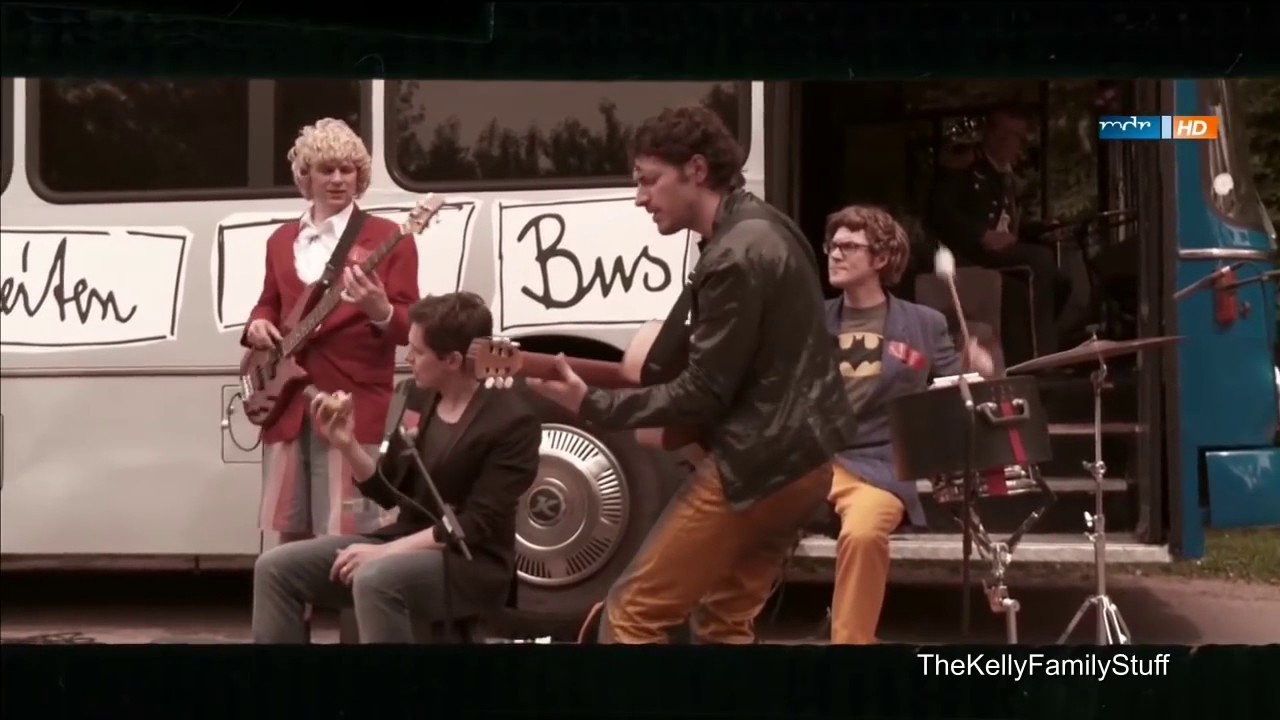 Zärtlichkeiten im Bus - Michael Patrick Kelly - Little Giants