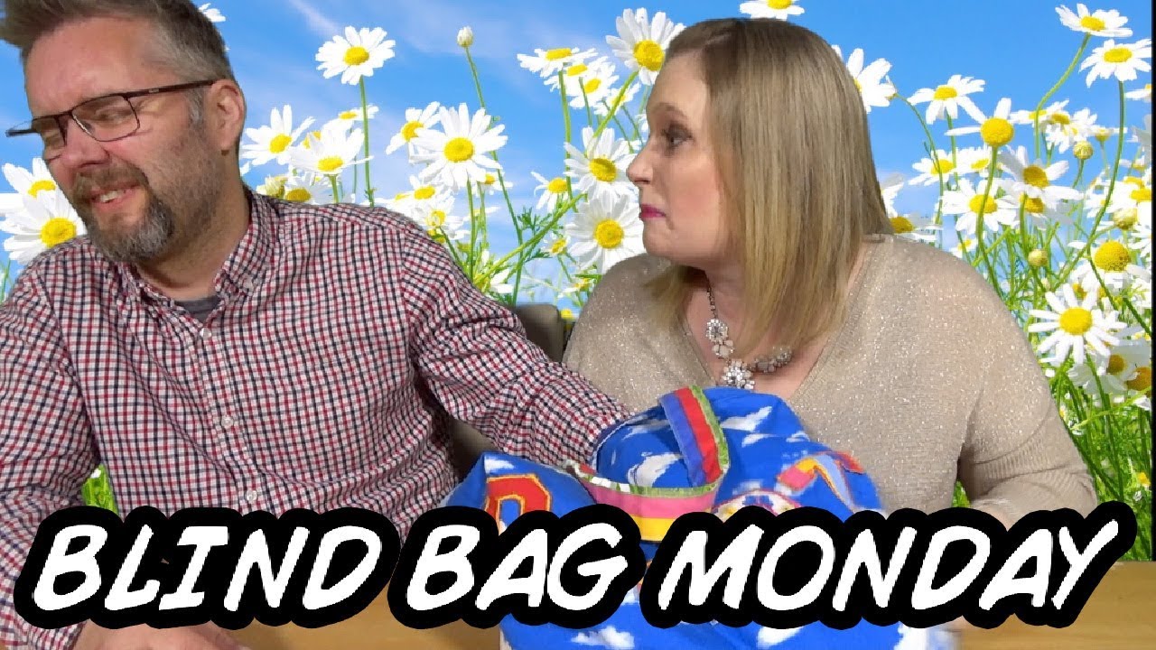 Blind Bag Monday - Episode 210