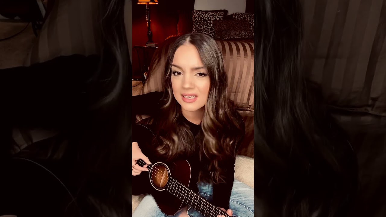 “Same Old Lang Syne” - Lauren Mascitti (Dan Fogelberg cover)🎄