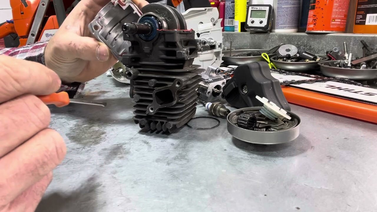 Clamshell chainsaws and why porters don't do them!!