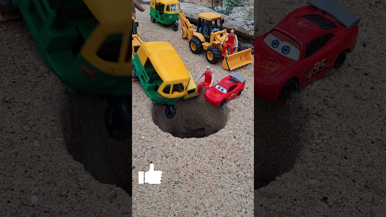 jcp pushing autorickshaw red car vxv car in to pit 