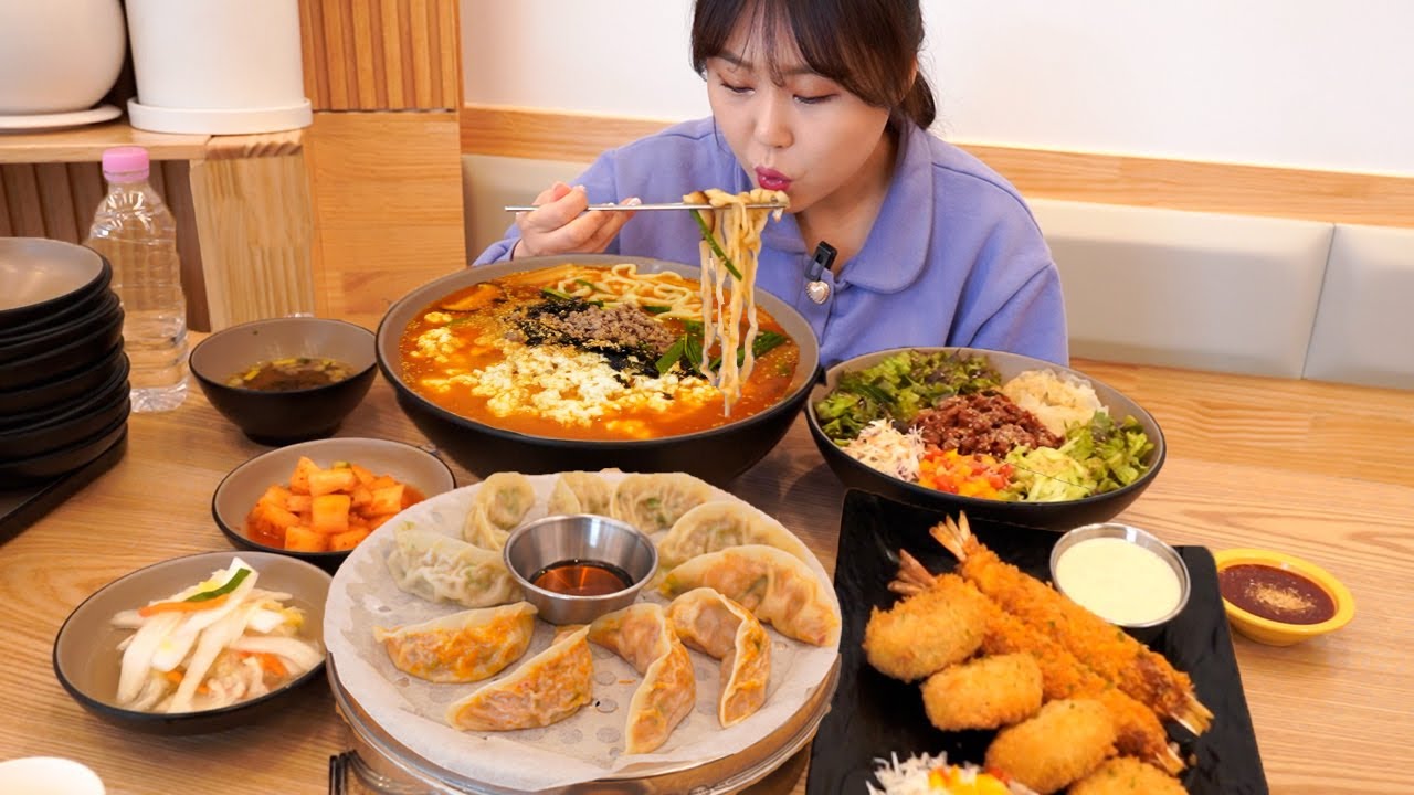 🌶얼큰 초당순두부 장칼국수와 꼬막비빔밥 사이드로 만두와 새우튀김 고로케 먹방 | 강릉장칼 MUKBANG