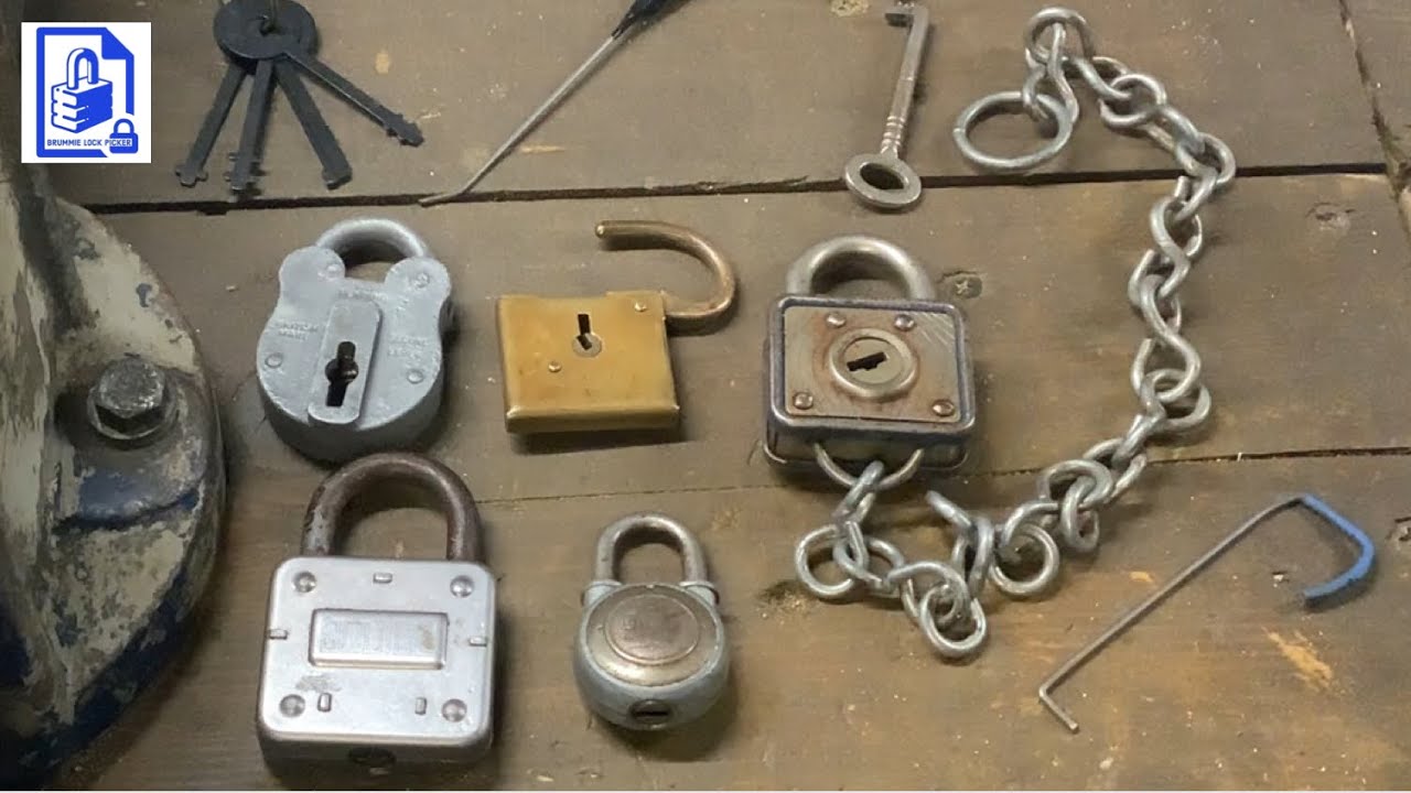 543. Picking open some cool old padlocks / 3 vintage warded locks and 2 vintage lever padlocks