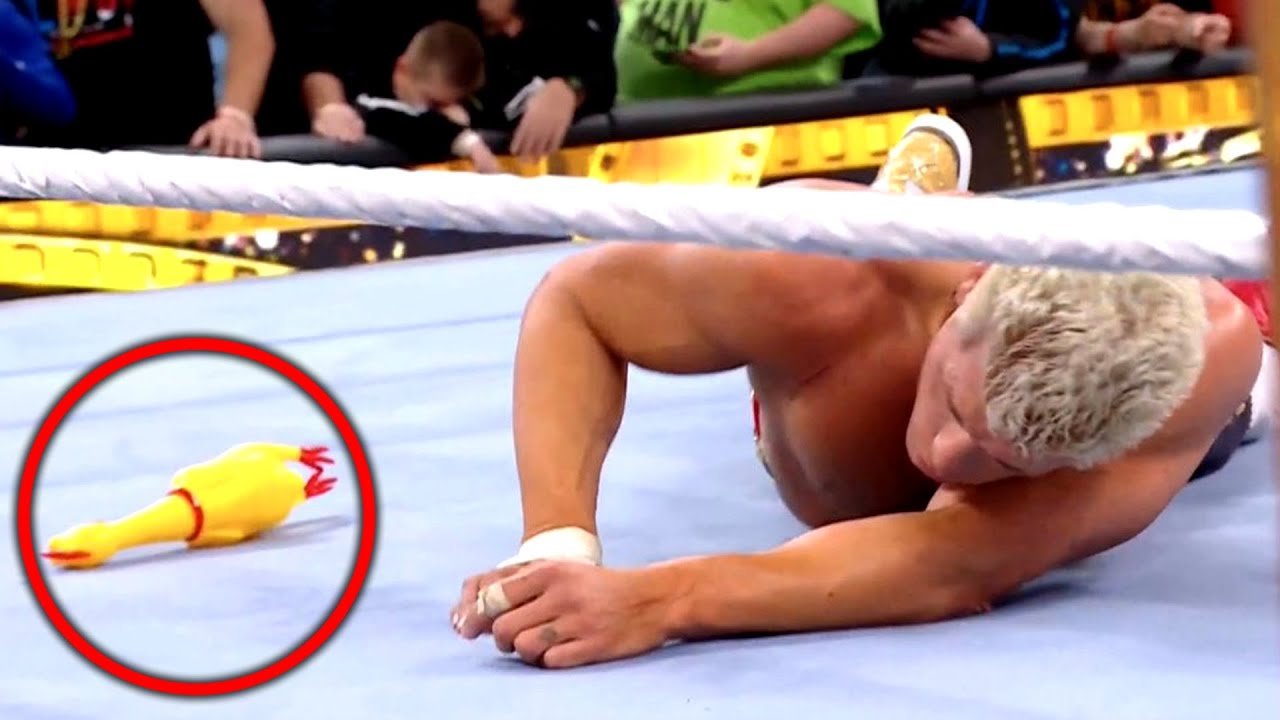 10 моментов WWE, испорченных фанатами