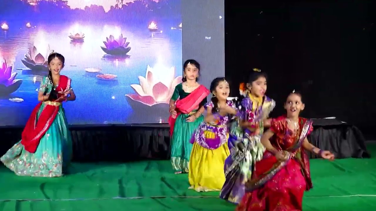 Welcome  dance