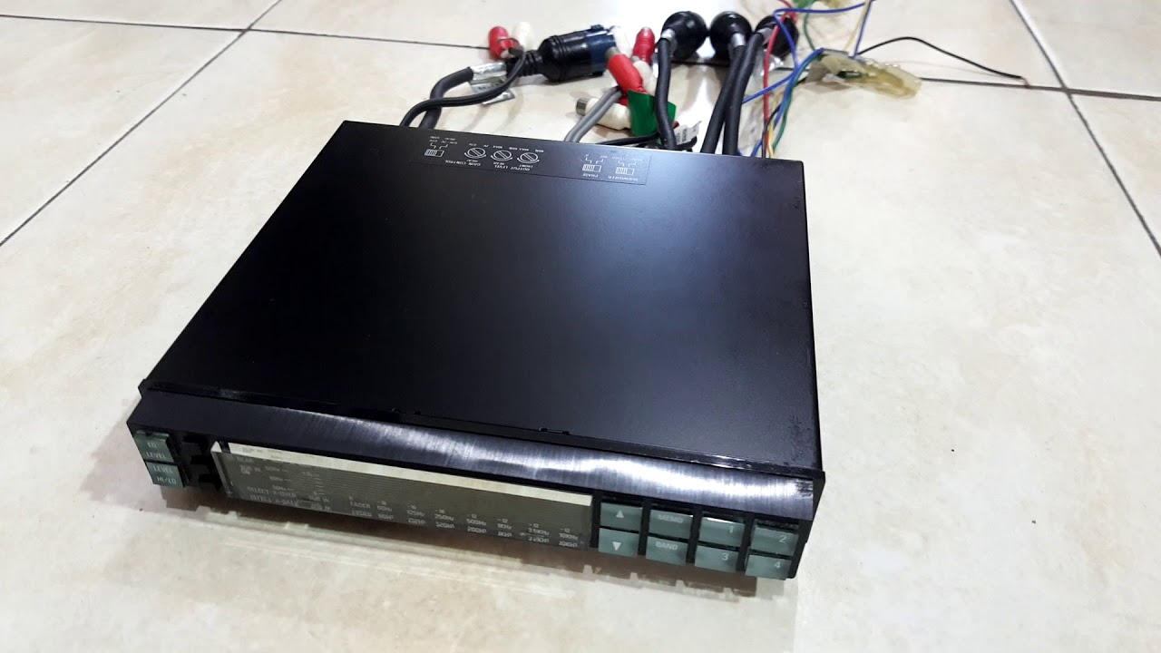 ALPINE 3318 vintage car equalizer front 1986