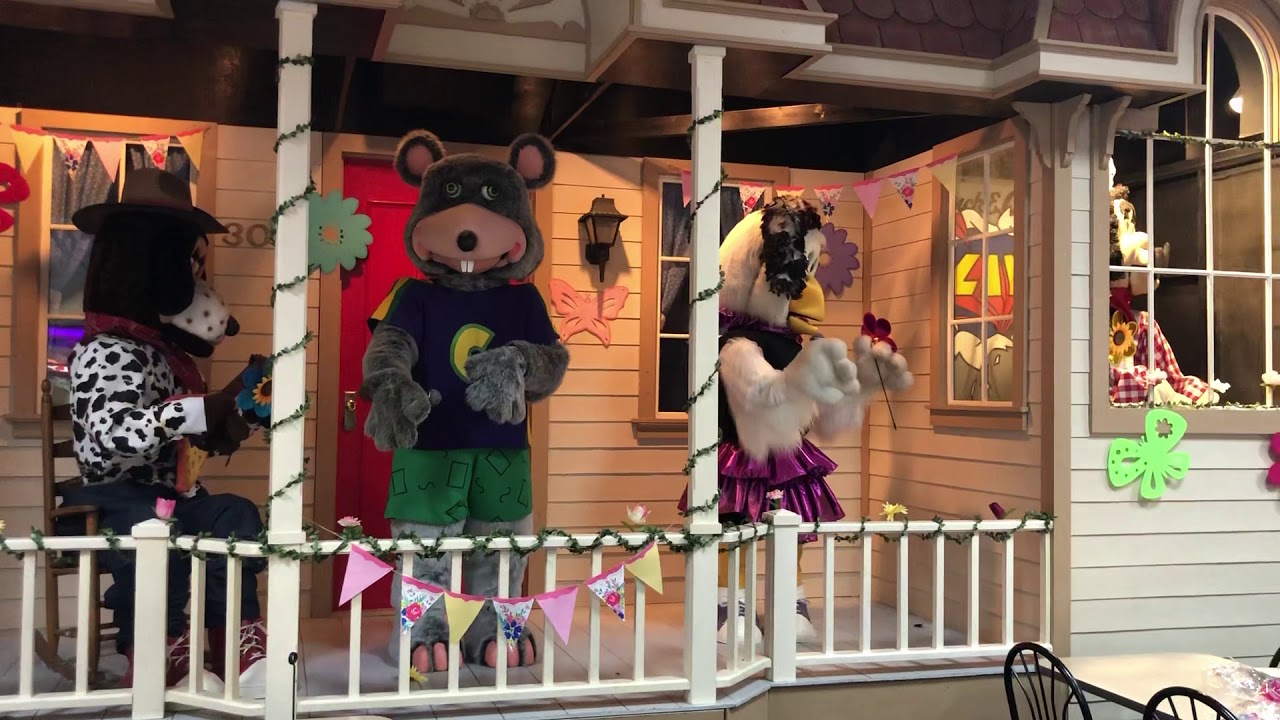 Chuck E Cheese - Rockford Illinois - Rocker Stage - Chuck E. World Song 2021