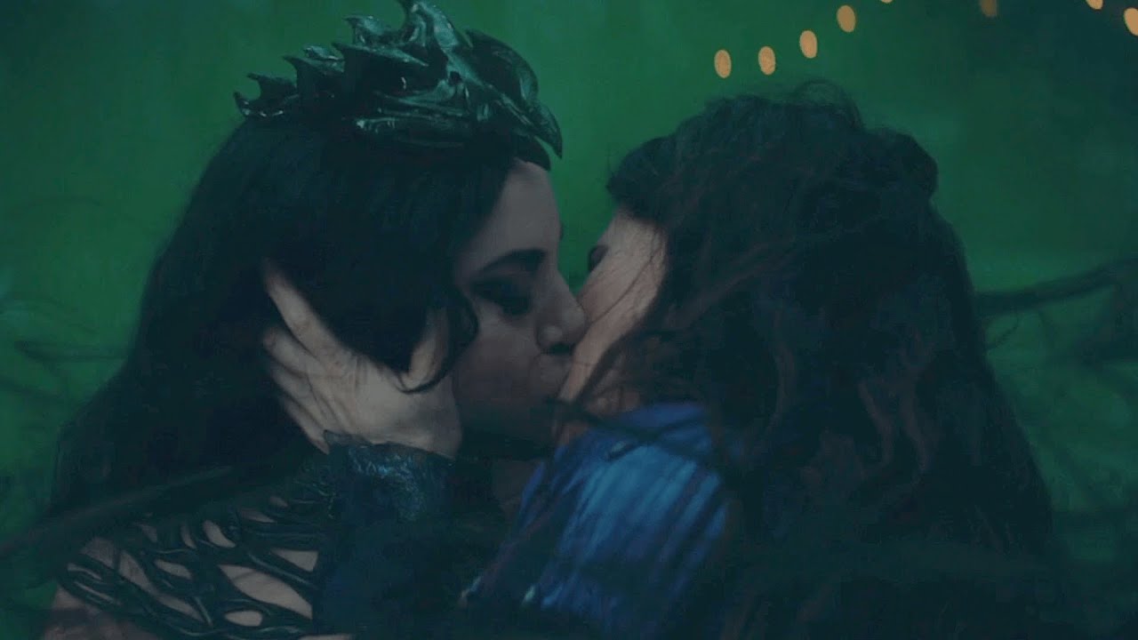 Agatha and Death Kissing Scene Agatha Sacrafices Herself to Save Billy All Along Episode 8