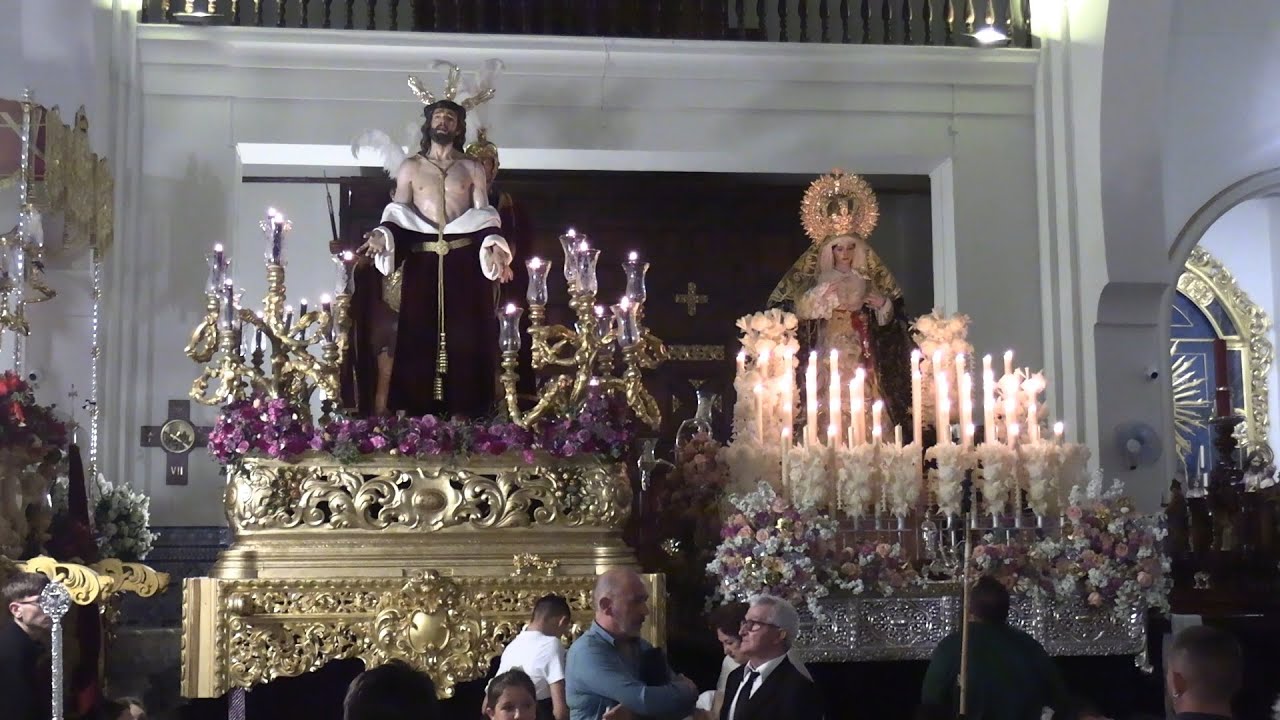 Humildad y Esperanza (Lunes Santo), se refugia en la Parroquia de Los Dolores por la lluvia.14 04 25