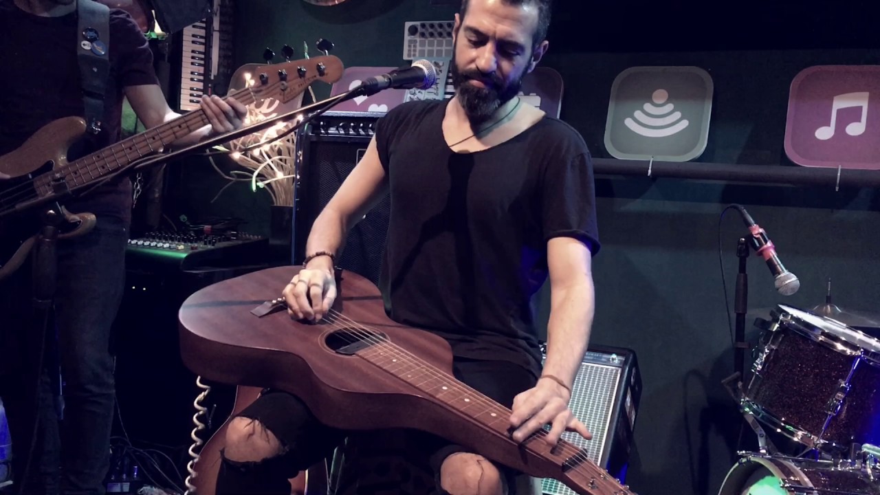 Buzzy Lao - Chiedi chiedi | Live at 'na cosetta