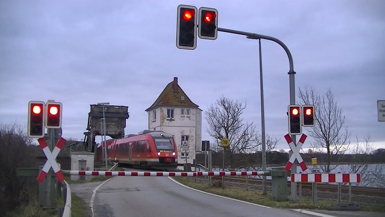 Spoorwegovergang Rieseby (D) // Railroad crossing // Bahnübergang
