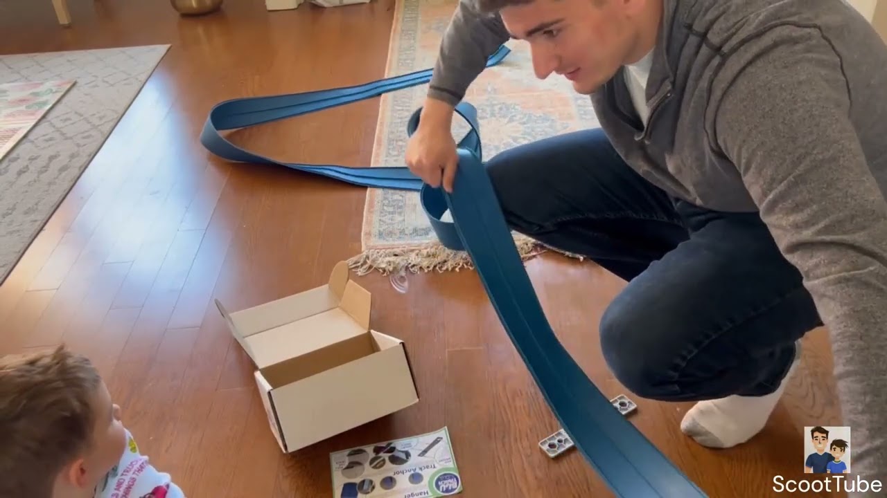 Blu Track Racetrack Unboxing and Playing with Toy Cars!