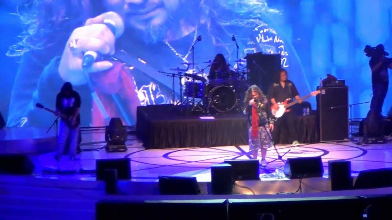 Lena Diulit Intan (HD) - Wings Live in Singapore (SUNTEC) 2011