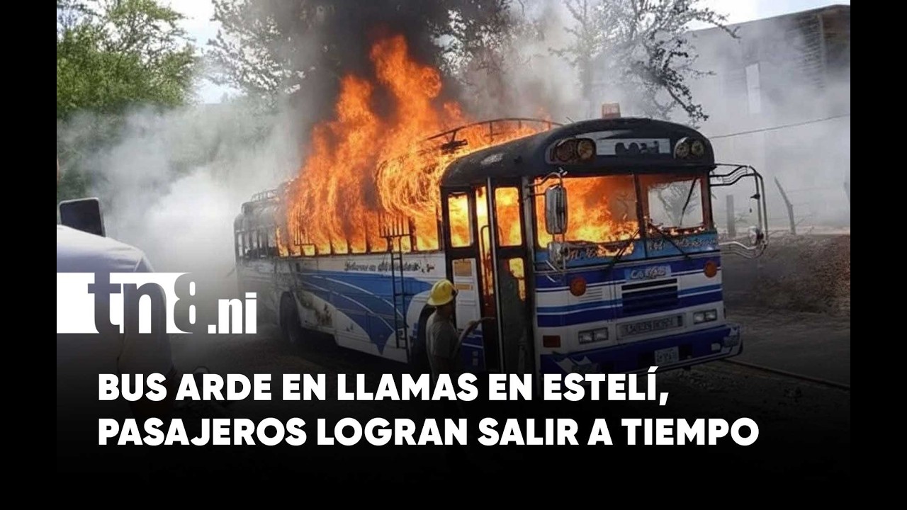 Momentos de pánico: Bus se incendia en plena carretera de Estelí